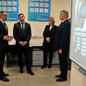 Визит врио главы Правительства Тамбовской области Е.А. Первышова в лабораторию технологии машиностроения